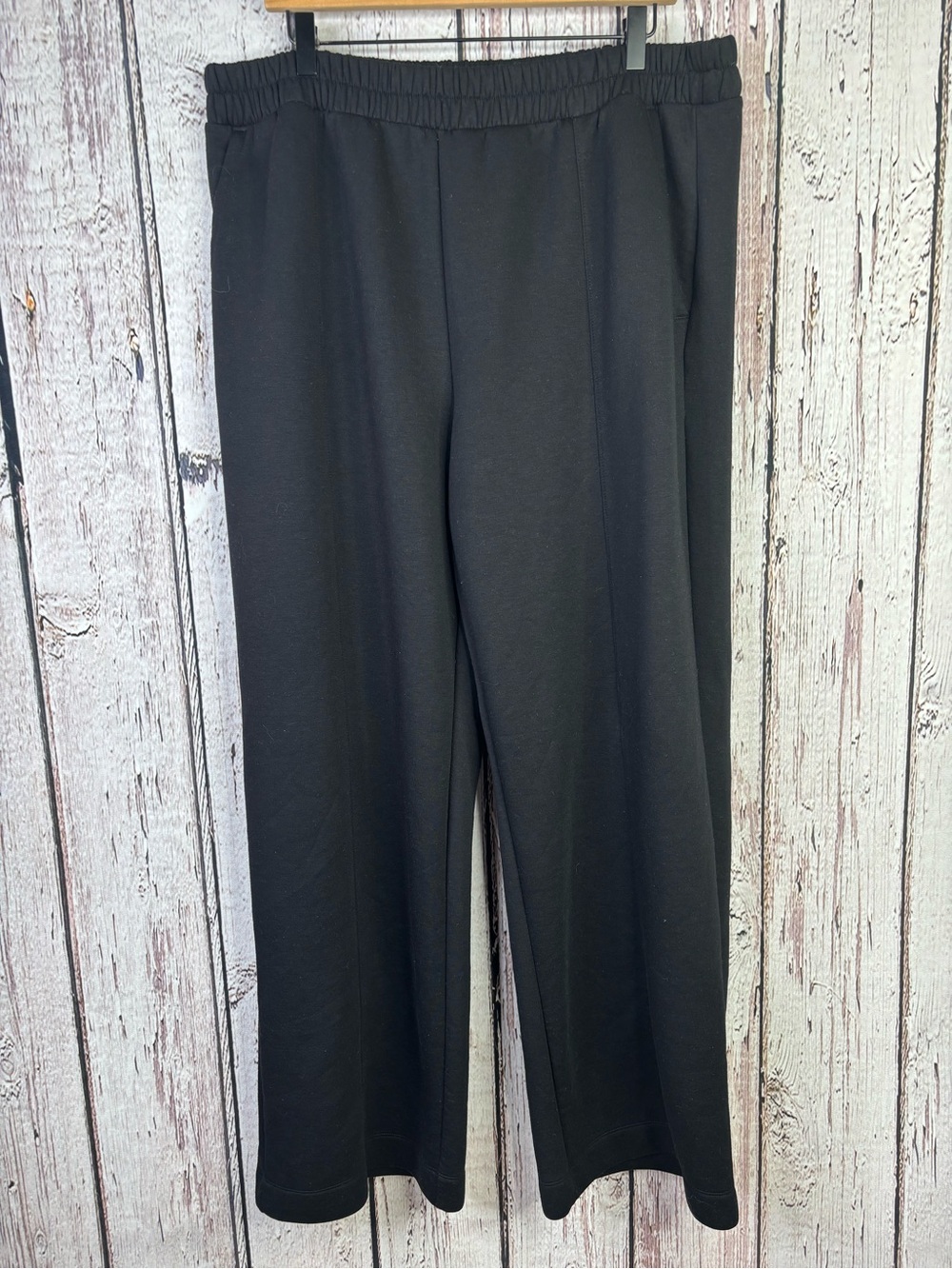 Old Navy Active Women’s XL Black Bounce Fleece High-Rise Wide Leg Sweatpants
